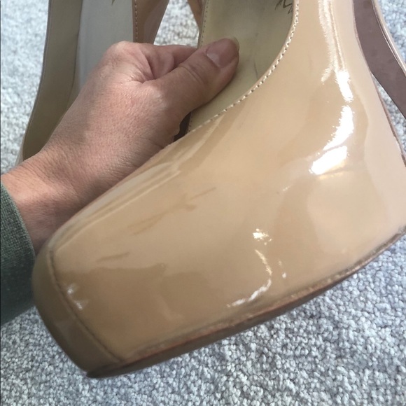 Footcandy platform classic nude/tan heels. - Picture 8 of 9